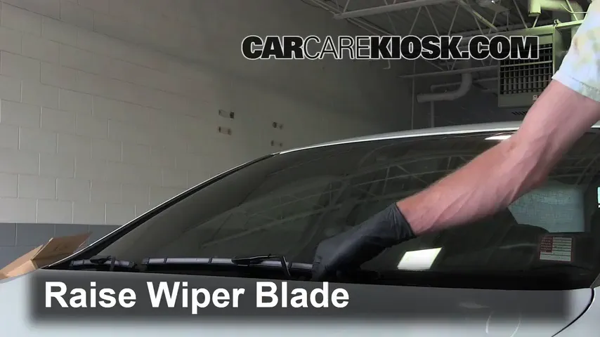 2009 Pontiac G8 GT 6.0L V8 Windshield Wiper Blade (Front)